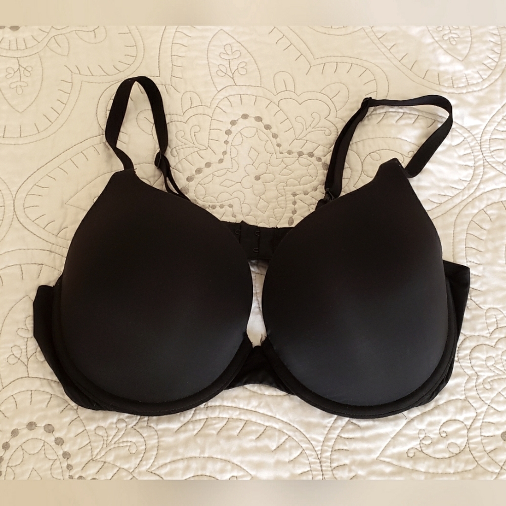 Victoria's Secret black bra, convertible